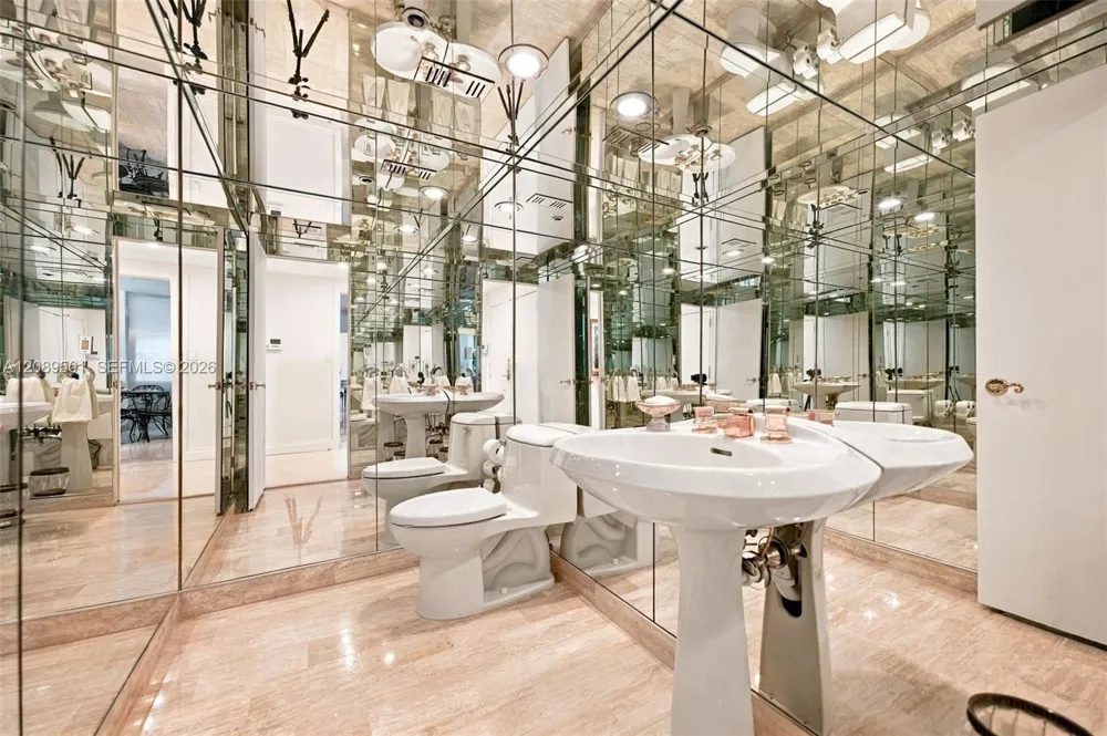 10205 Collins Ave #1704 Bal Harbour, FL 33154