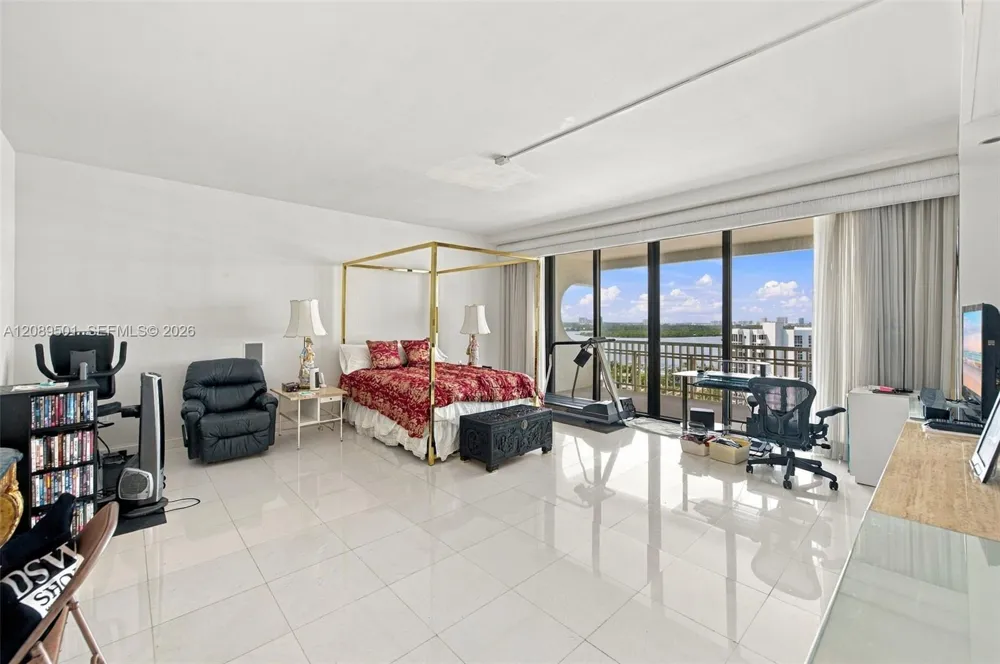 10205 Collins Ave #1704 Bal Harbour, FL 33154