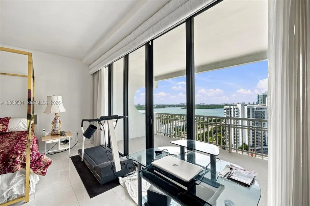 10205 Collins Ave #1704 Bal Harbour, FL 33154