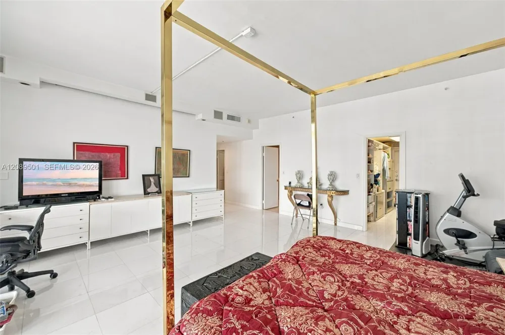 10205 Collins Ave #1704 Bal Harbour, FL 33154