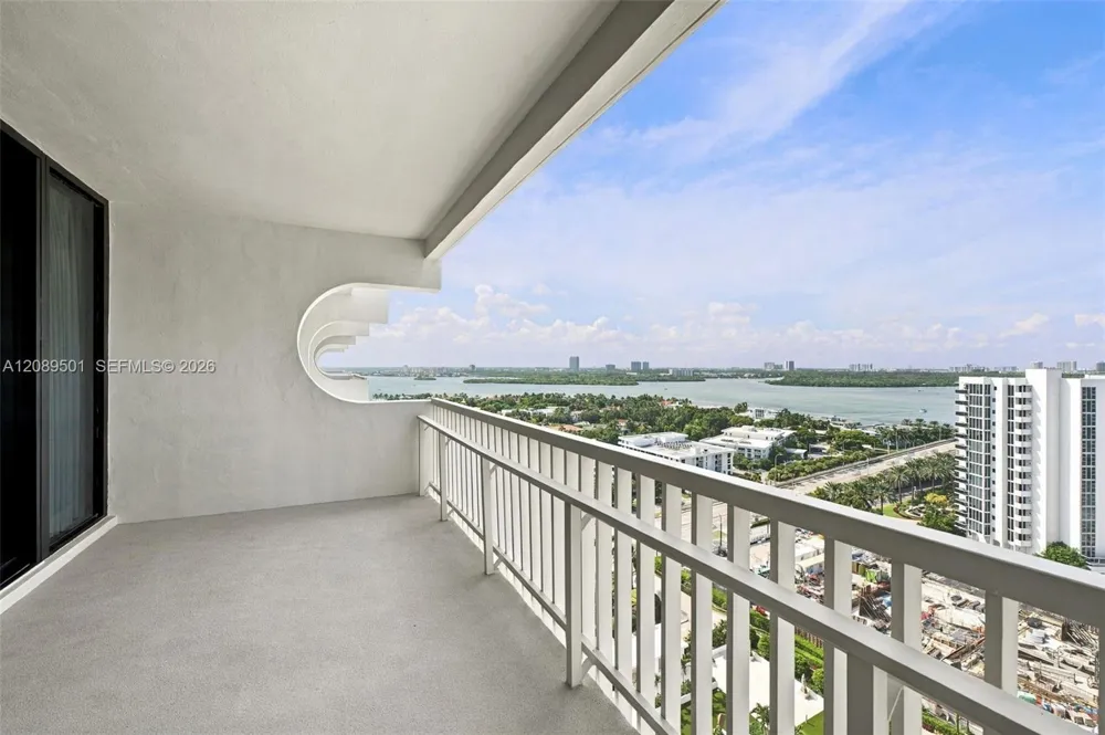 10205 Collins Ave #1704 Bal Harbour, FL 33154