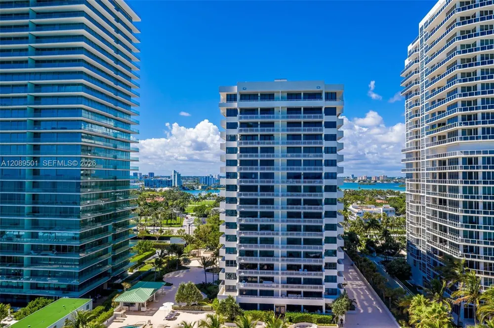 10205 Collins Ave #1704 Bal Harbour, FL 33154