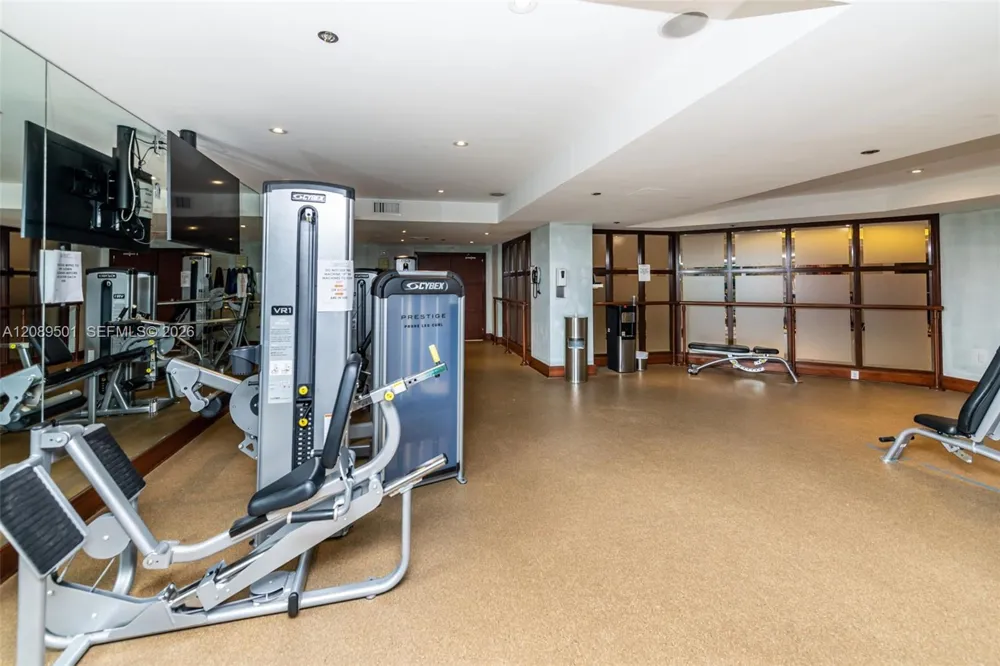 10205 Collins Ave #1704 Bal Harbour, FL 33154