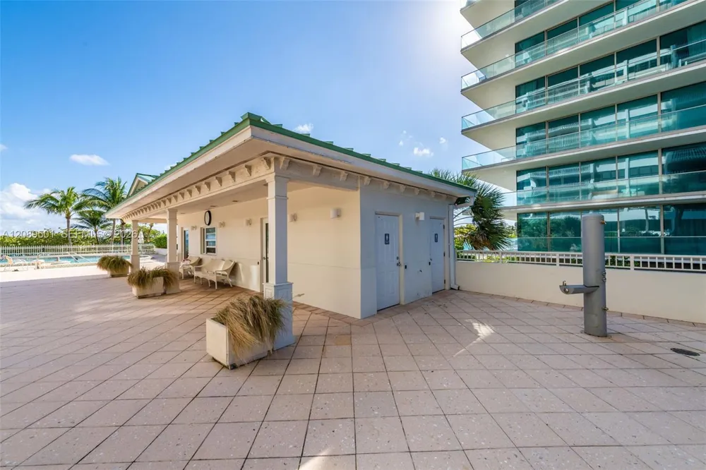 10205 Collins Ave #1704 Bal Harbour, FL 33154