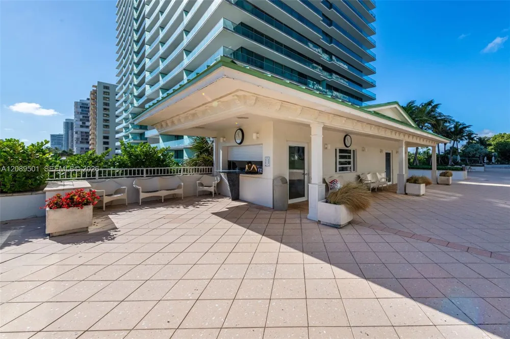 10205 Collins Ave #1704 Bal Harbour, FL 33154