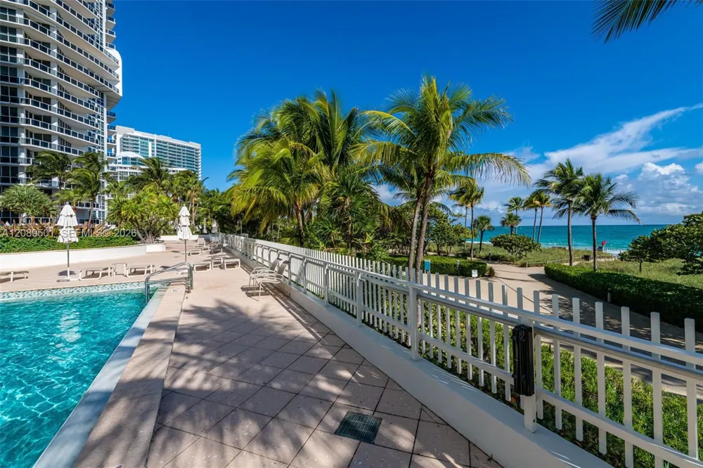 10205 Collins Ave #1704 Bal Harbour, FL 33154