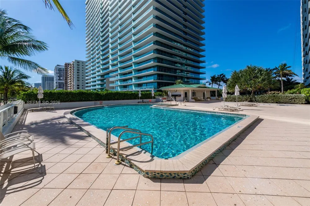 10205 Collins Ave #1704 Bal Harbour, FL 33154