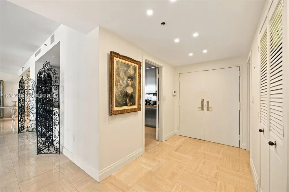 10205 Collins Ave #1704 Bal Harbour, FL 33154