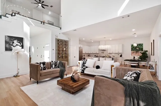 210 CHATEAU PLACE Paris, TX 75460