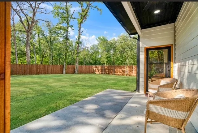 210 CHATEAU PLACE Paris, TX 75460