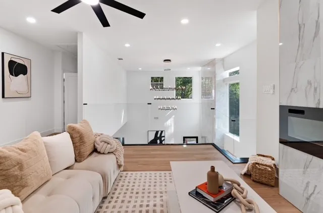 210 CHATEAU PLACE Paris, TX 75460