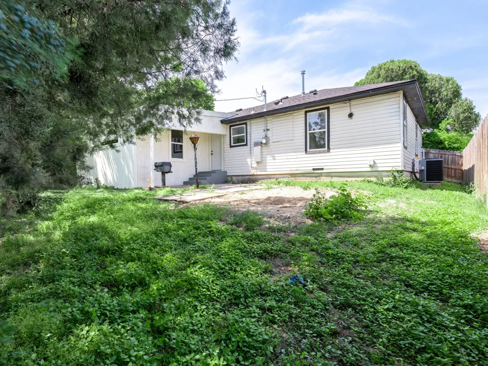 2352 Talco Drive Dallas, TX 75241