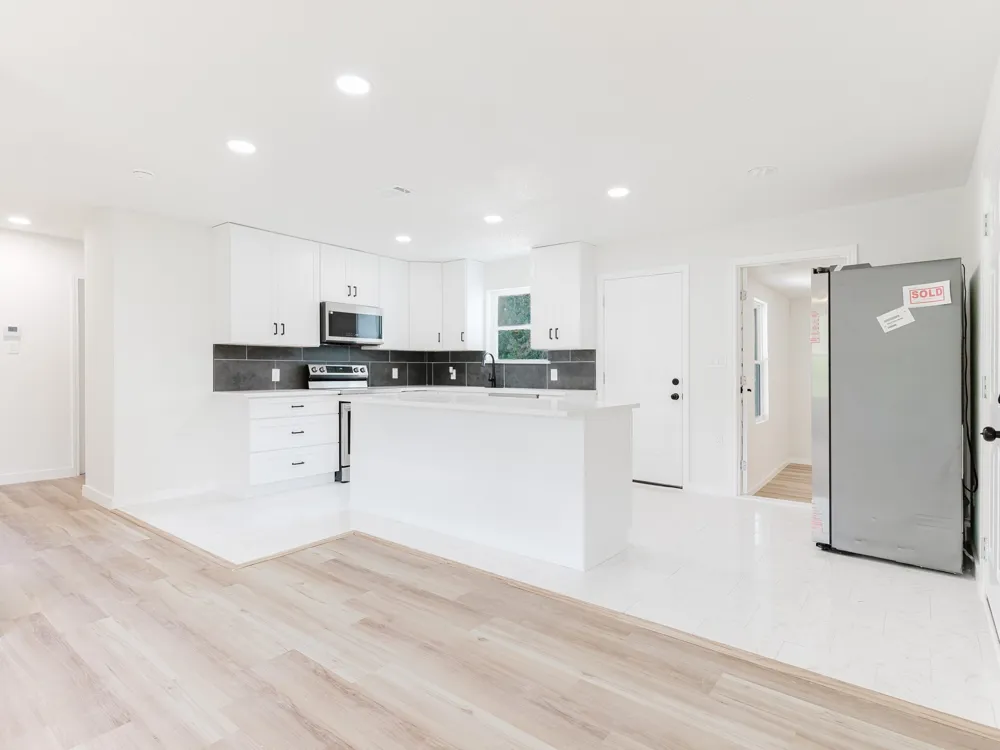 2352 Talco Drive Dallas, TX 75241