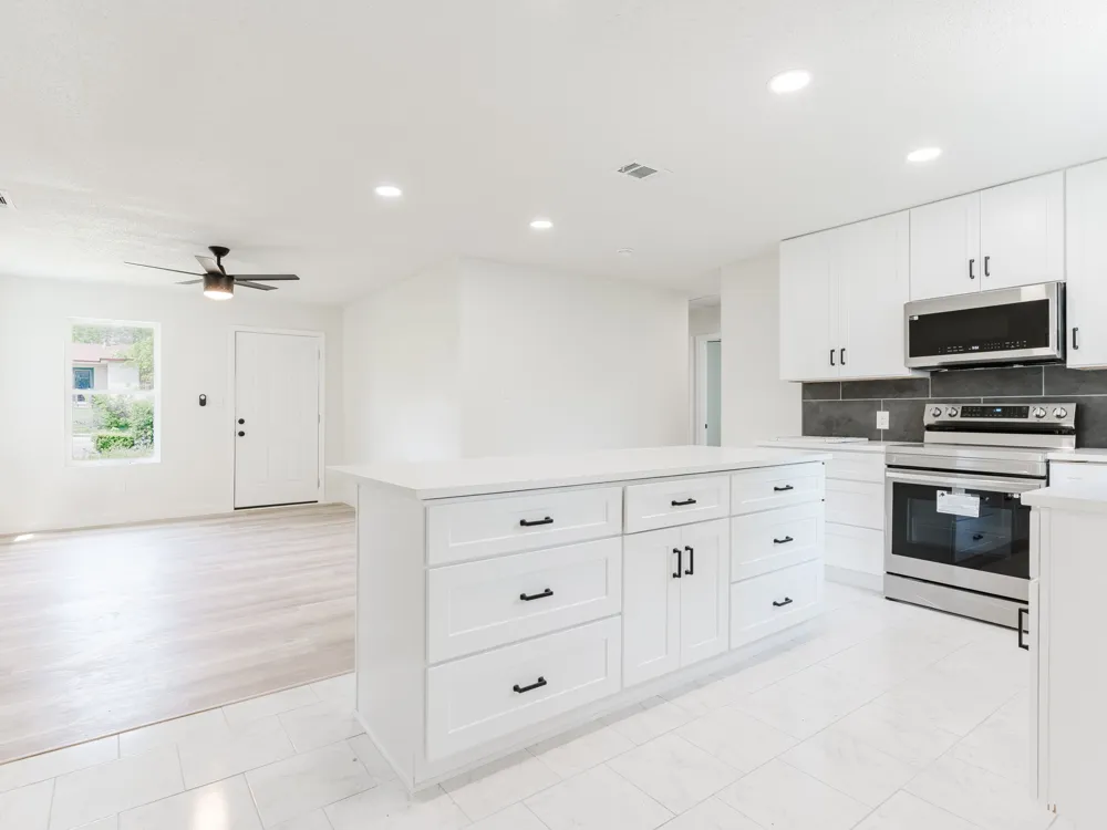 2352 Talco Drive Dallas, TX 75241