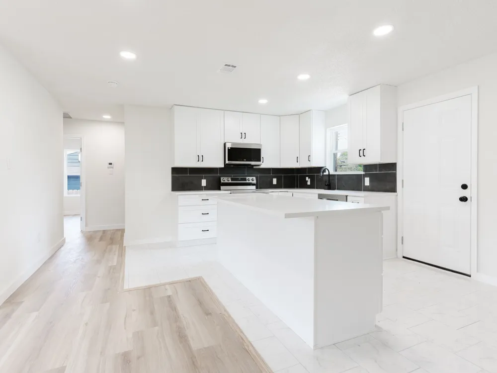 2352 Talco Drive Dallas, TX 75241