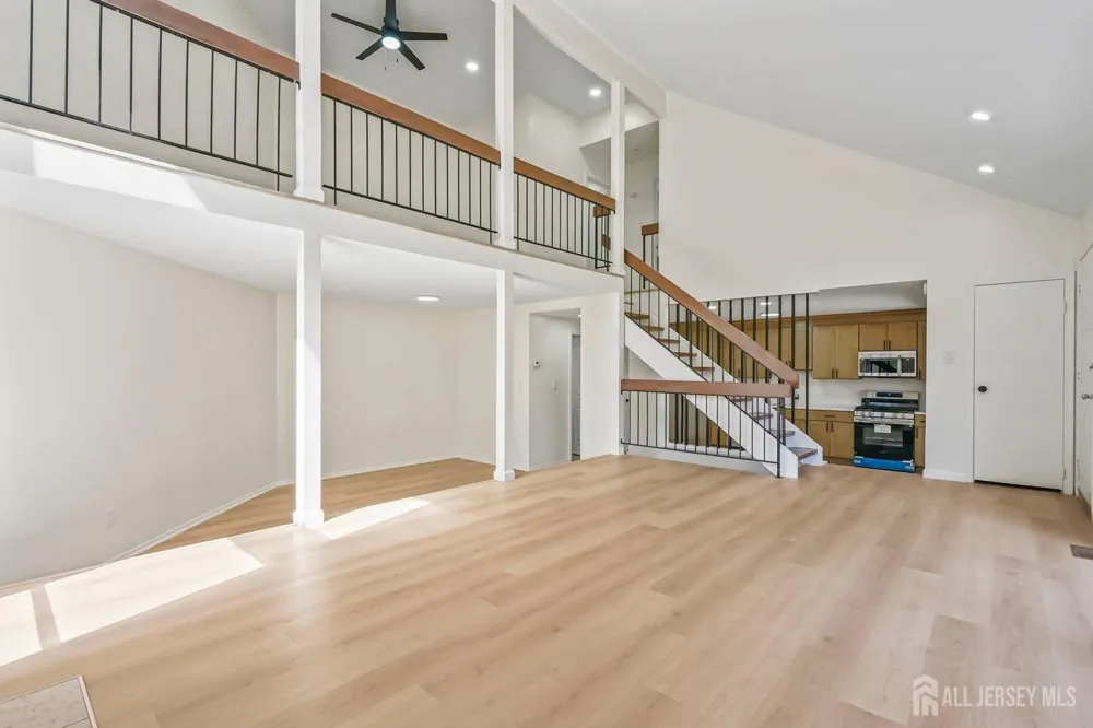 102 Kingsberry Drive Franklin Twsp, NJ 08873