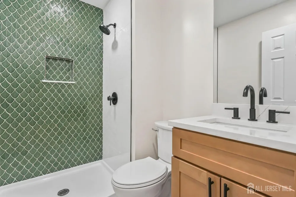 102 Kingsberry Drive Franklin Twsp, NJ 08873