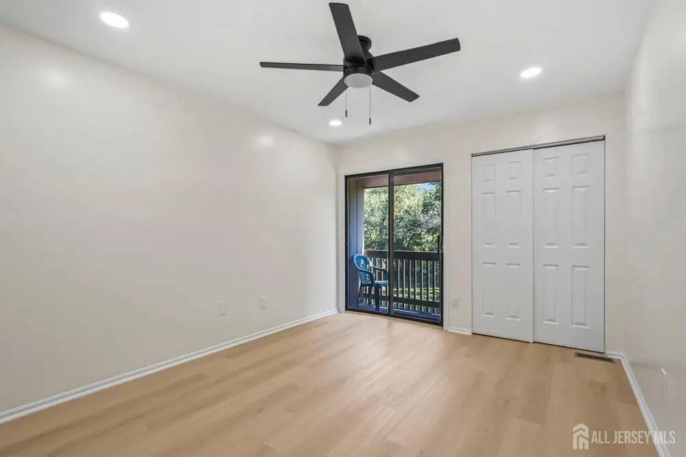 102 Kingsberry Drive Franklin Twsp, NJ 08873