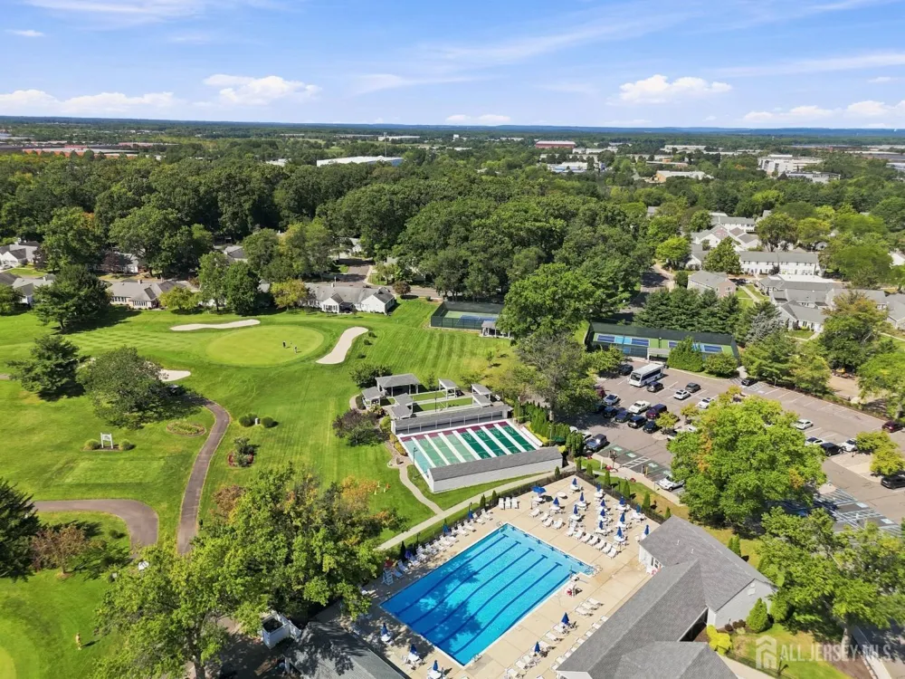 321-A SE Sharon Way SE Monroe, NJ 08831