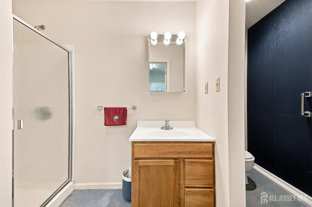 321-A SE Sharon Way SE Monroe, NJ 08831