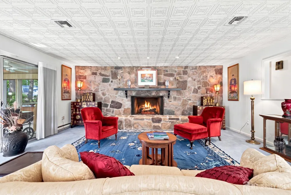 321-A SE Sharon Way SE Monroe, NJ 08831