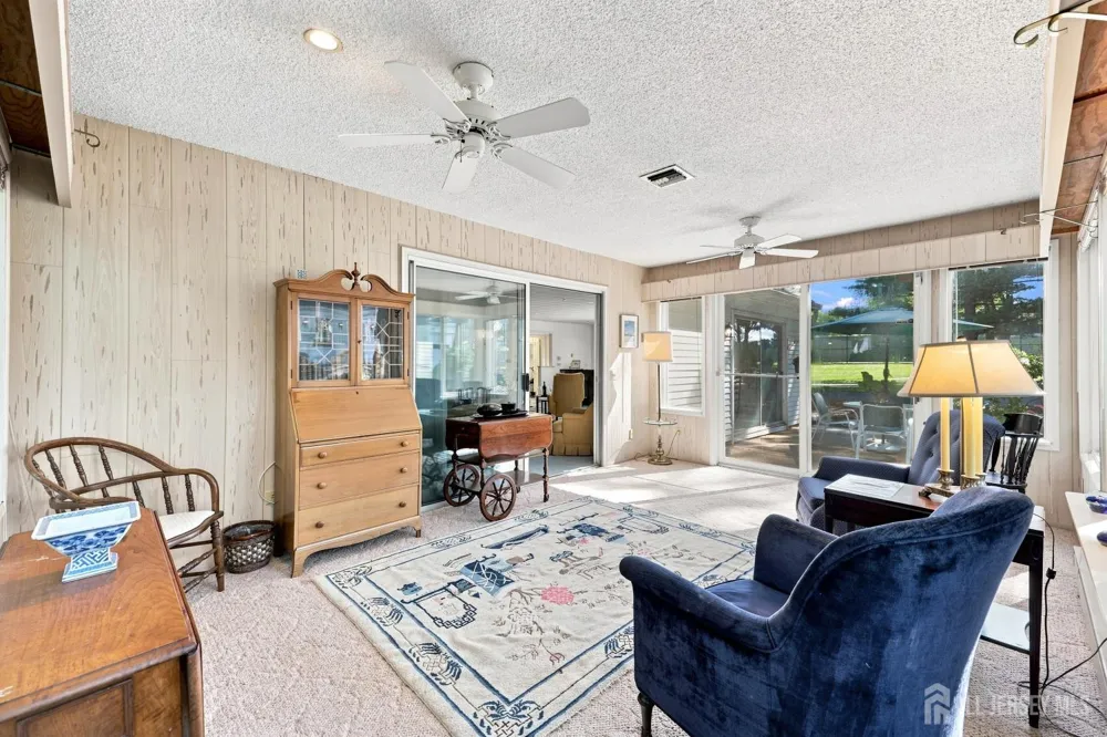 321-A SE Sharon Way SE Monroe, NJ 08831