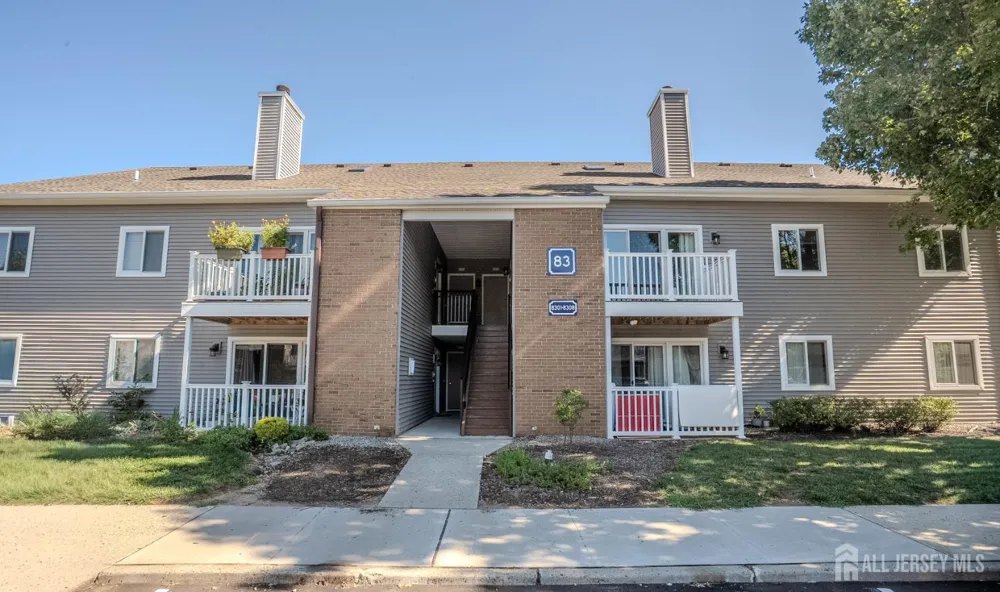 8304 Tamarron Drive Plainsboro, NJ 08536