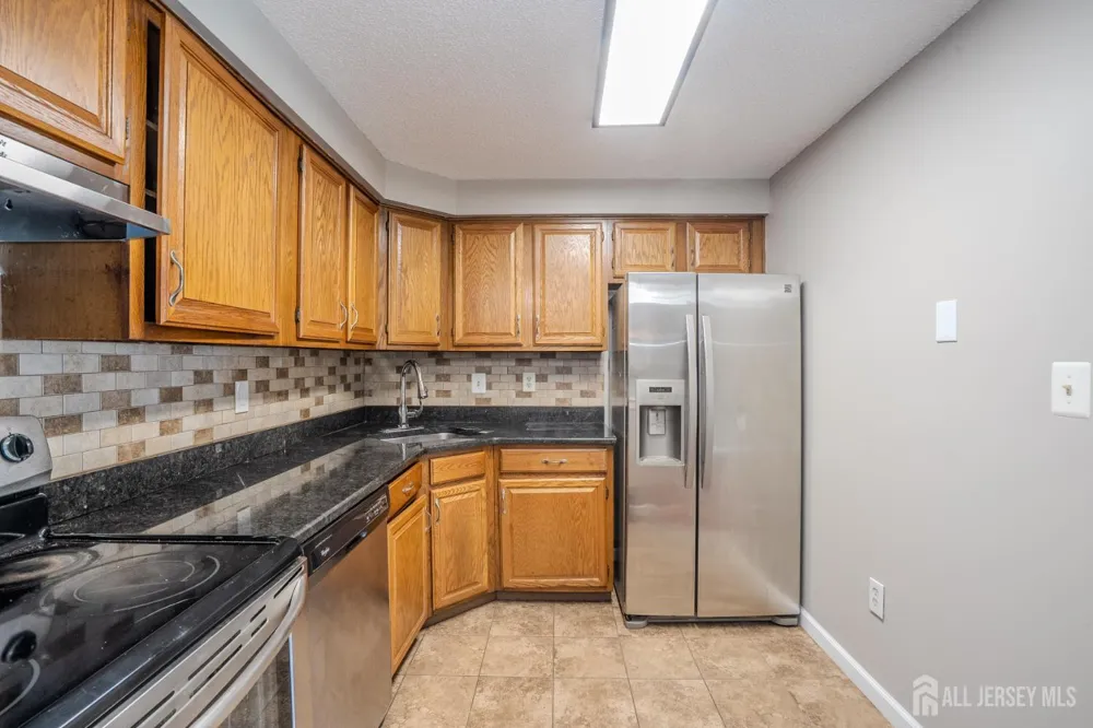 8304 Tamarron Drive Plainsboro, NJ 08536