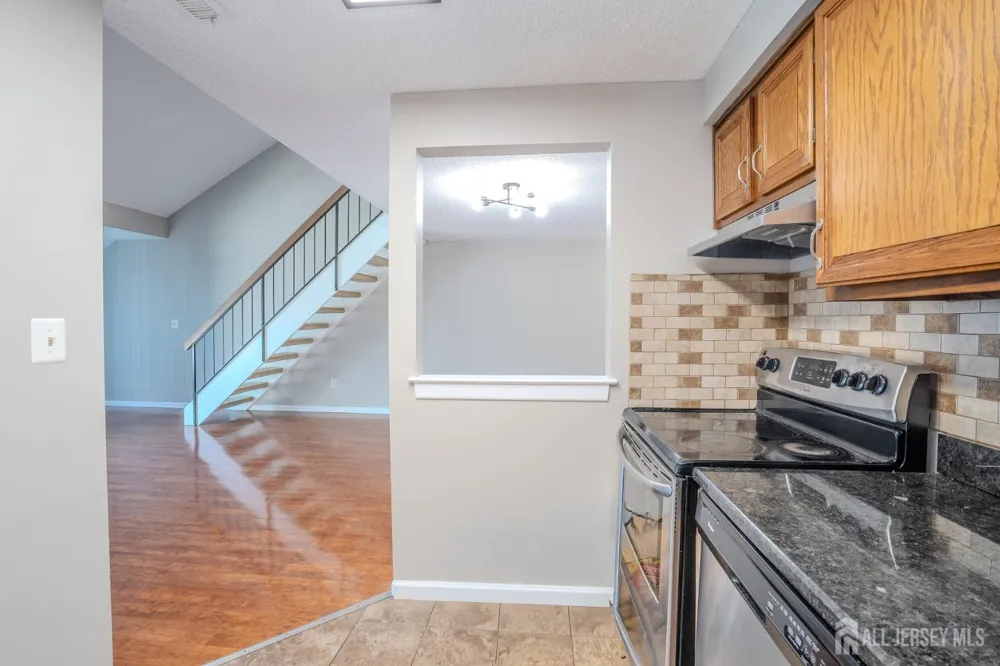 8304 Tamarron Drive Plainsboro, NJ 08536