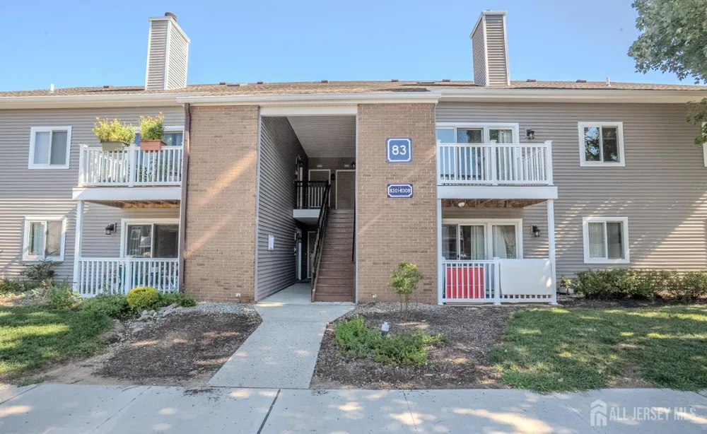 8304 Tamarron Drive Plainsboro, NJ 08536