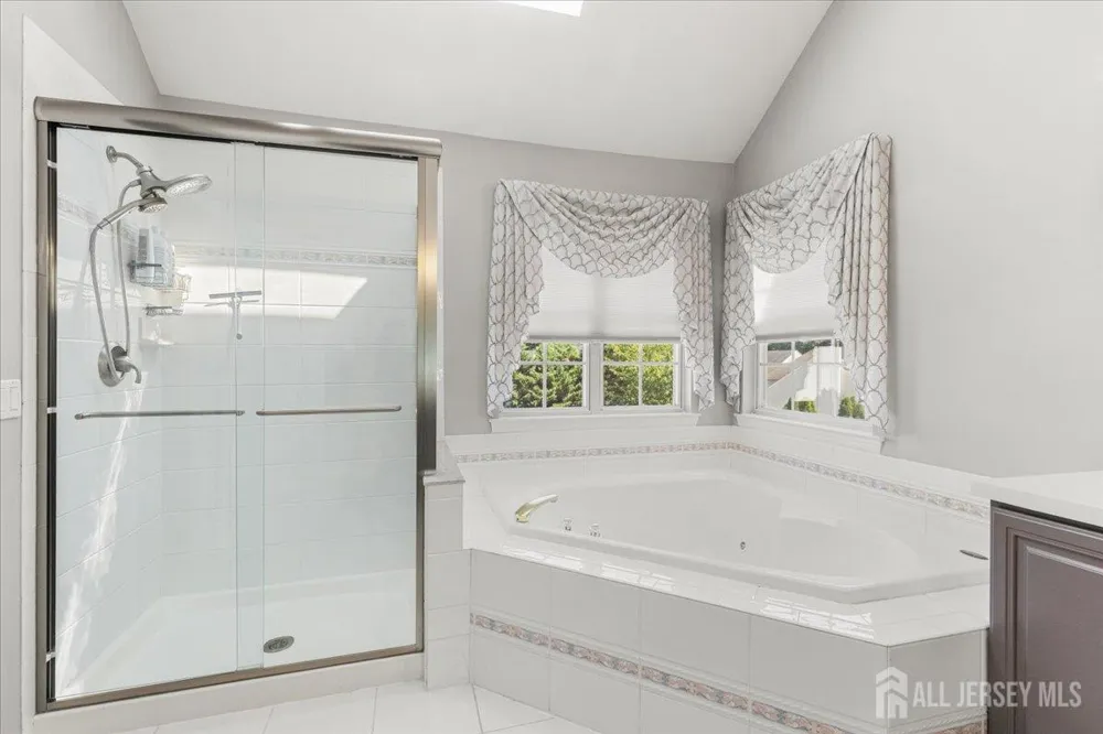 67 Winding Brook Drive Old Bridge, NJ 07747