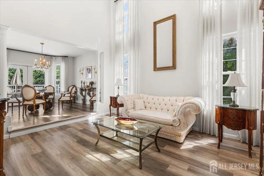 67 Winding Brook Drive Old Bridge, NJ 07747
