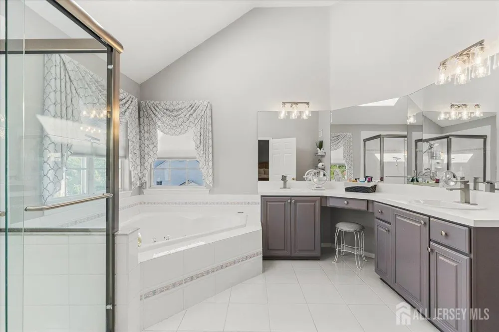 67 Winding Brook Drive Old Bridge, NJ 07747