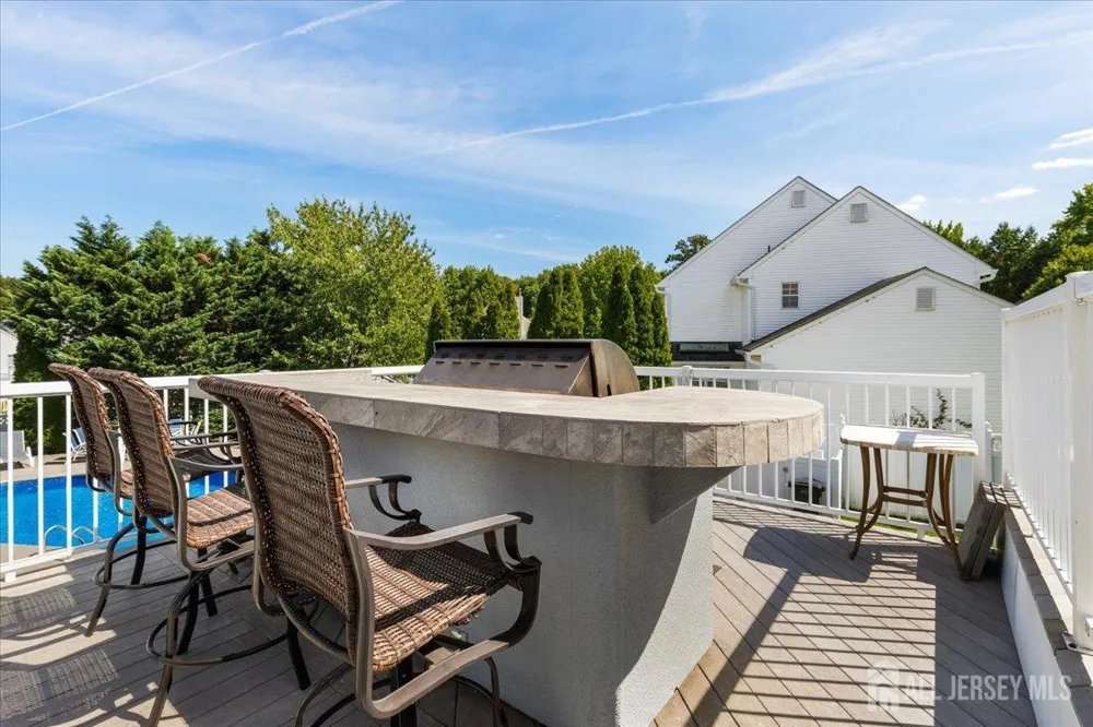 67 Winding Brook Drive Old Bridge, NJ 07747
