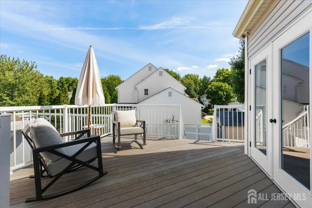 67 Winding Brook Drive Old Bridge, NJ 07747