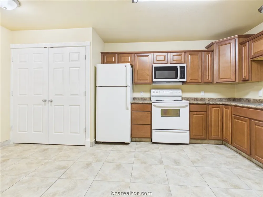 2007 Monito Way #A Bryan, TX 77807