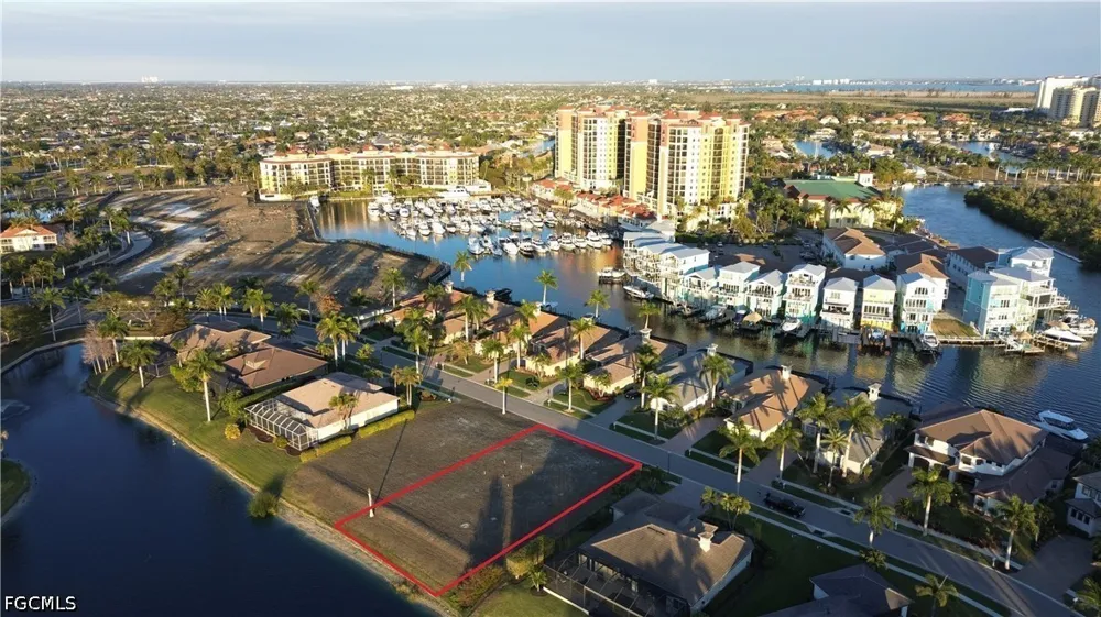 Harbour Circle Cape Coral, FL 33914