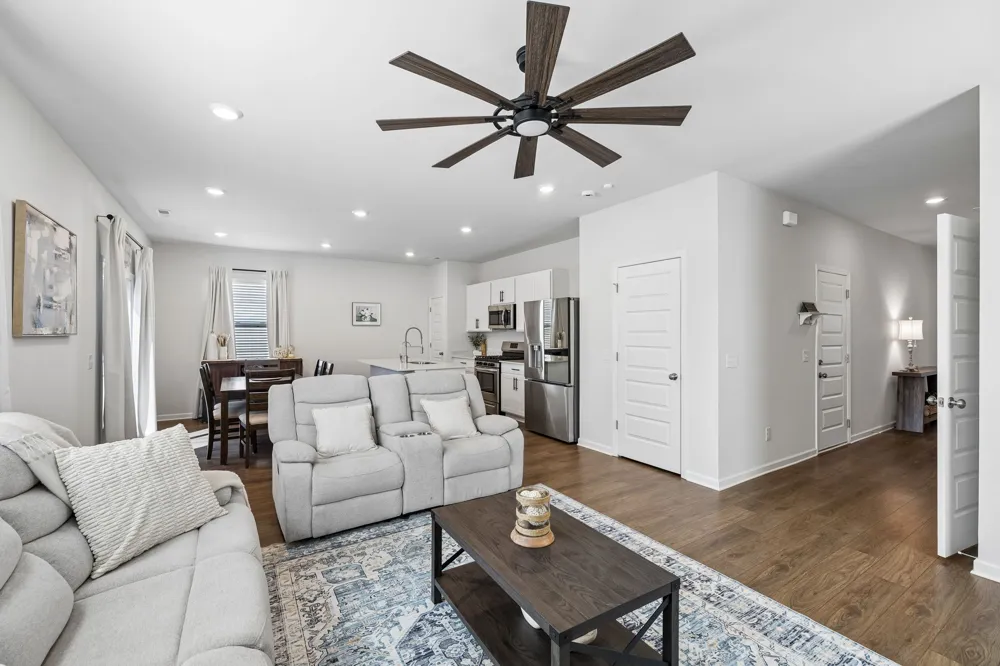 2410 Williams Ridge Dr Columbia, TN 38401