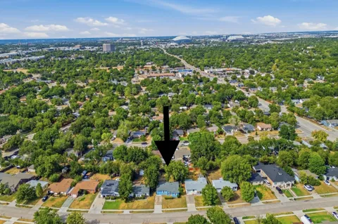 801 Connally Terrace