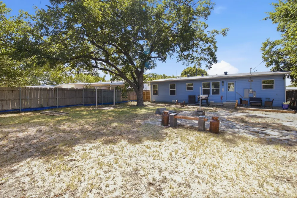 801 Connally Terrace Arlington, TX 76010