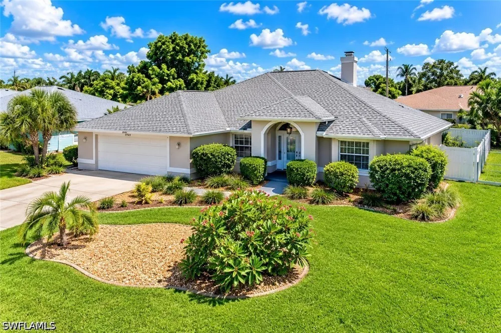 SE 8th Avenue Cape Coral, FL 33990