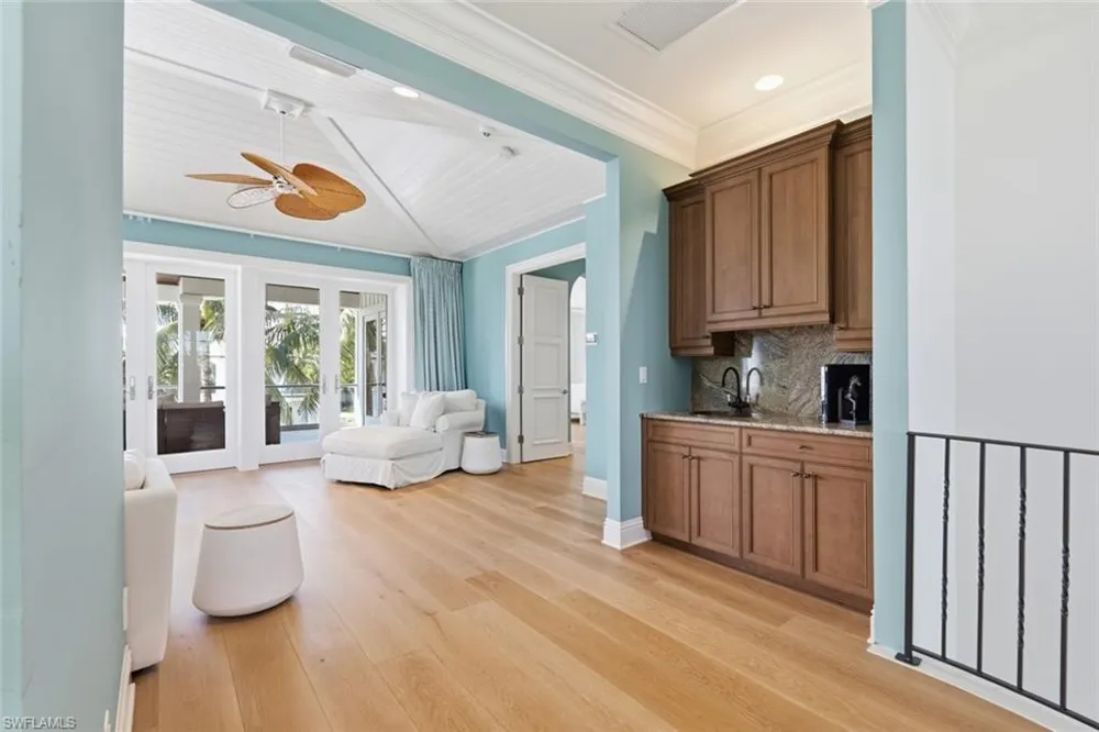 636 14th Ave S Naples, FL 34102
