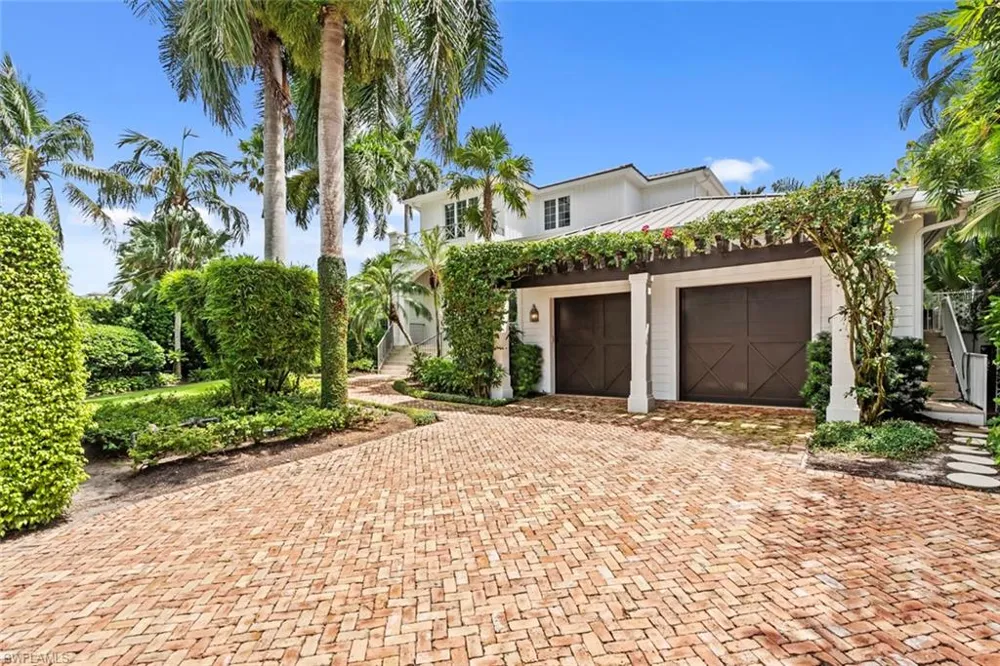 636 14th Ave S Naples, FL 34102
