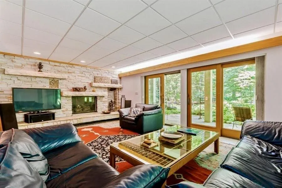 7043 Sand Dune Drive Chikaming Township, MI 49125