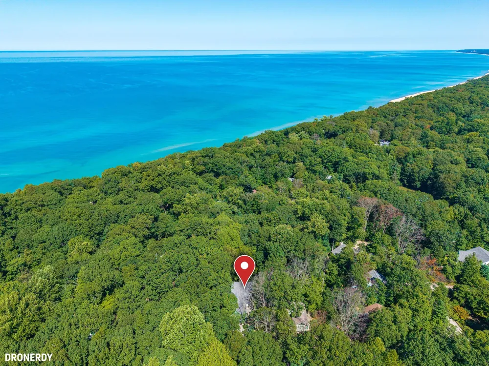 7043 Sand Dune Drive Chikaming Township, MI 49125