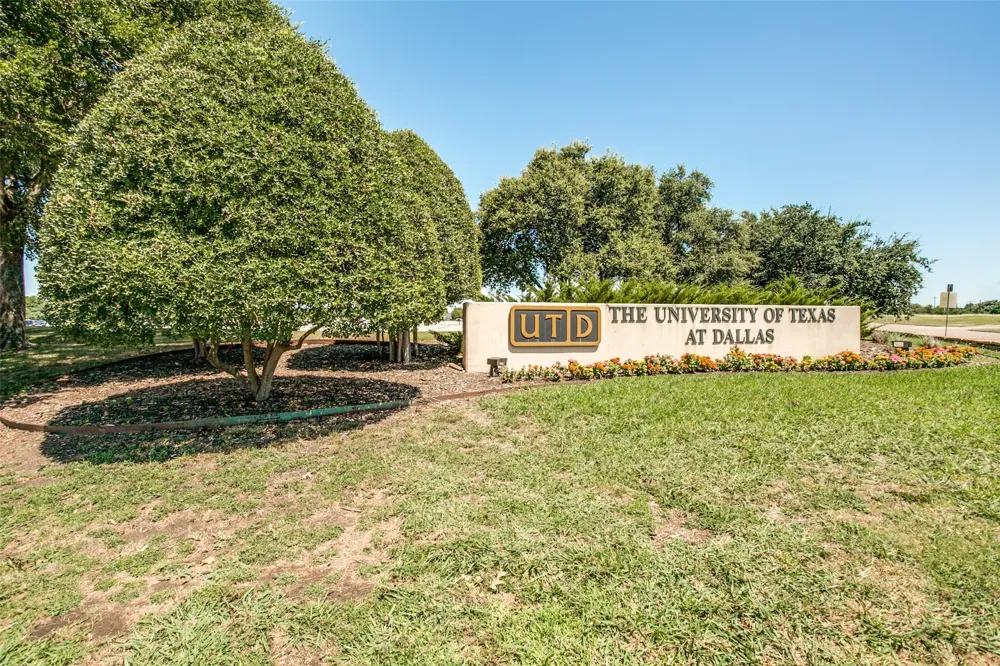 428 Sandy Trail Richardson, TX 75080
