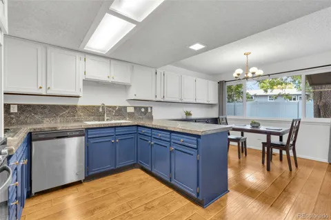 7165 S Vine Circle