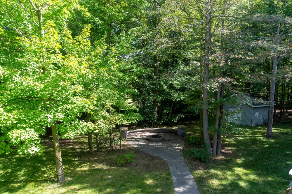 5480 Hidden Acres Court Holland, MI 49424