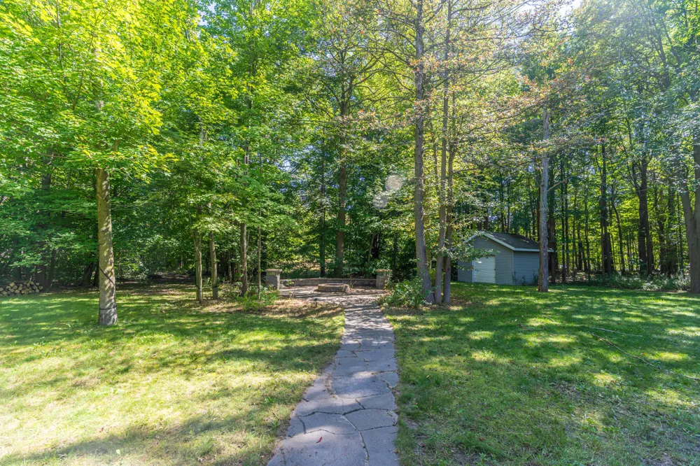 5480 Hidden Acres Court Holland, MI 49424
