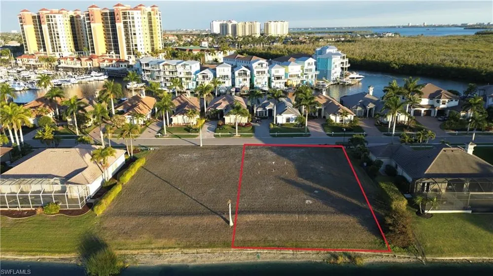 5808 Harbour Circle Cape Coral, FL 33914
